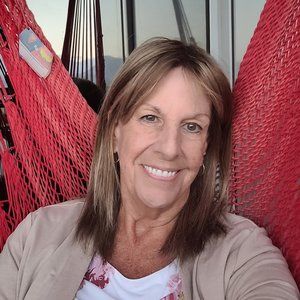 Meet your Posher, Denise